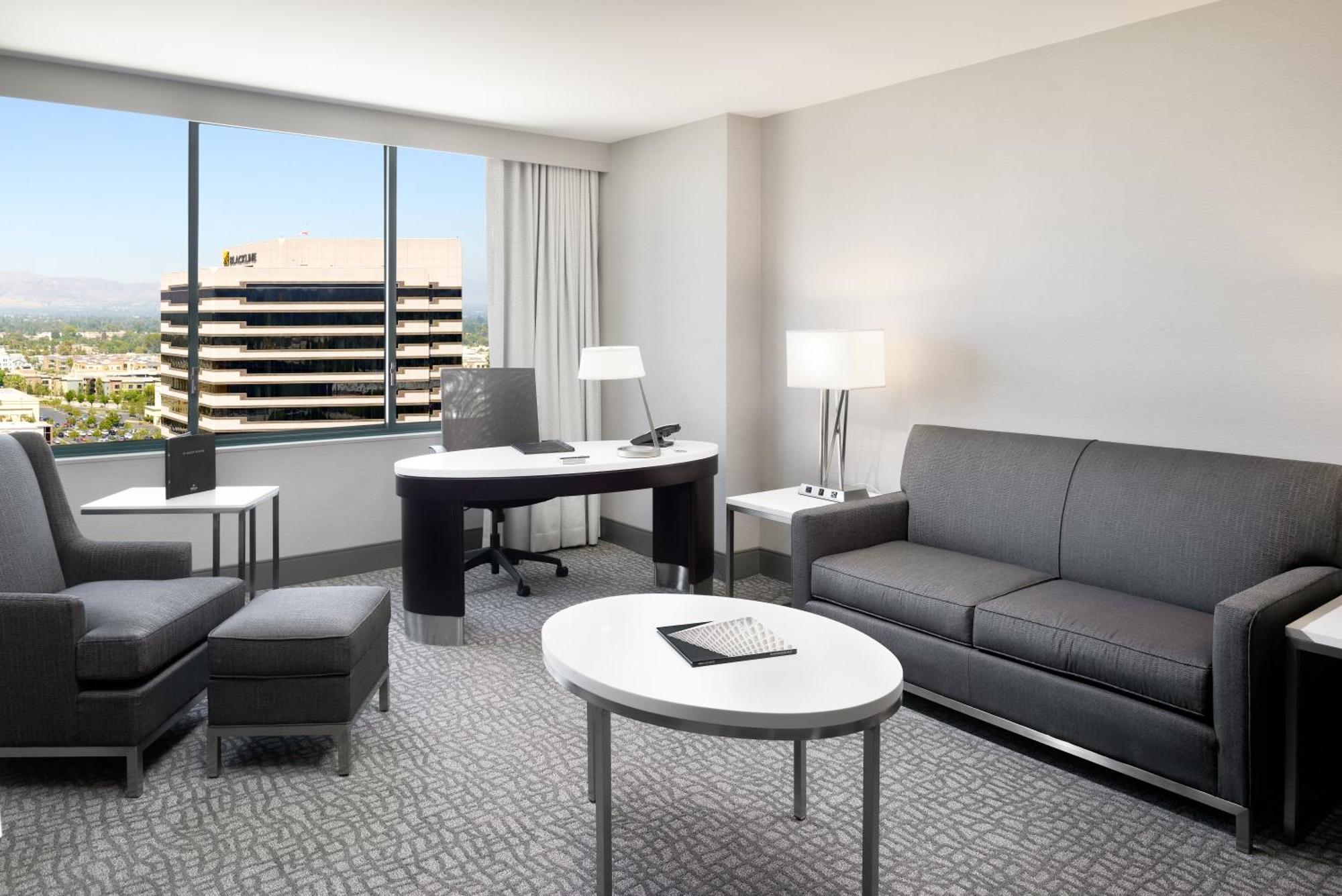 Hotel Hilton Woodland Hills/ Angeles 3*