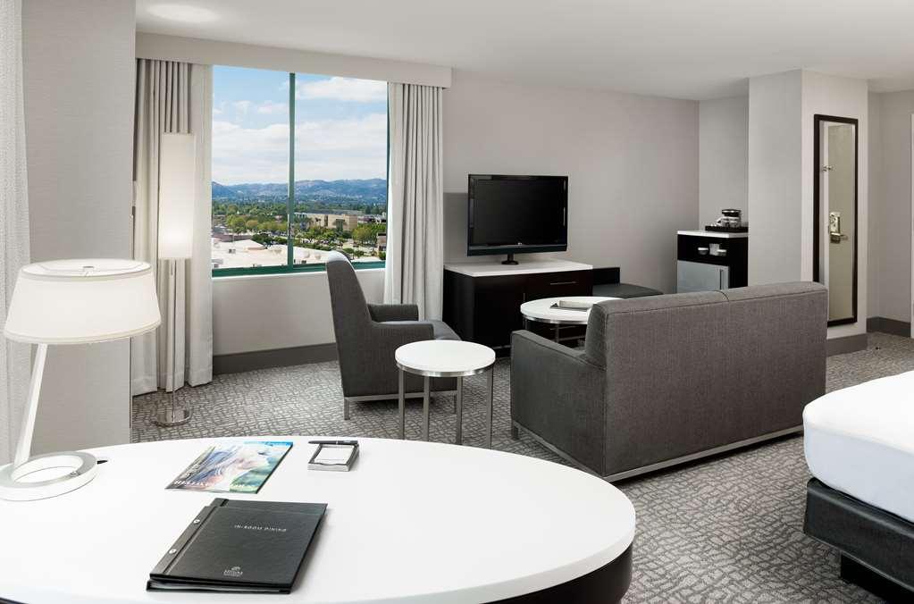 Hotel Hilton Woodland Hills/ Angeles Los Ángeles